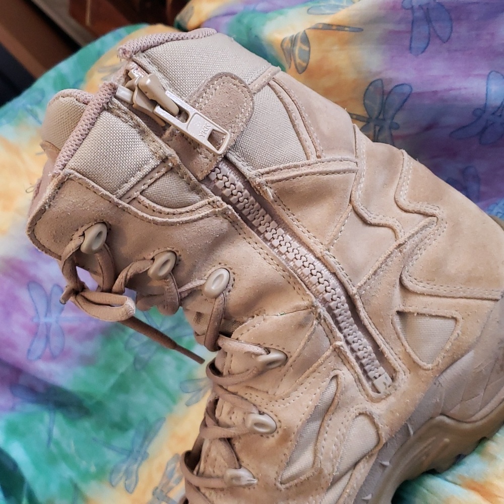 Great Converse zip boots